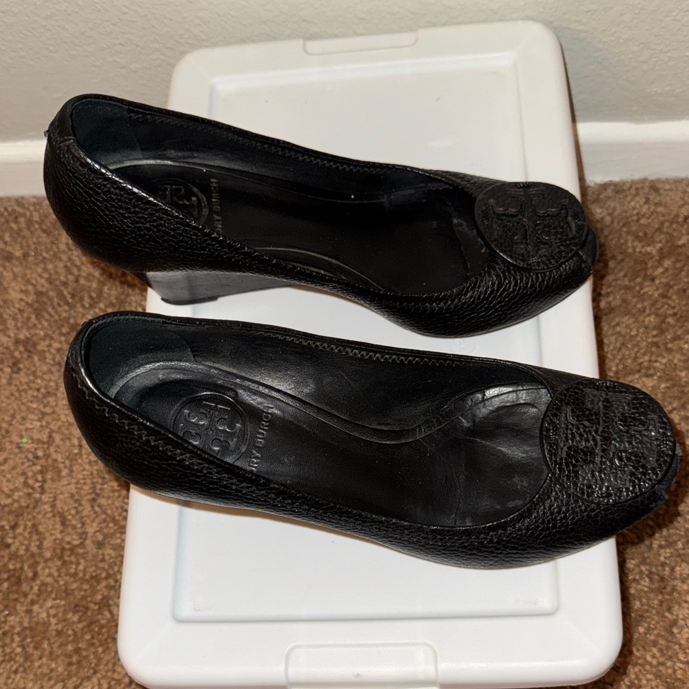 Tory Burch Black Leather Peep-Toe Heels - Picture 9 of 9